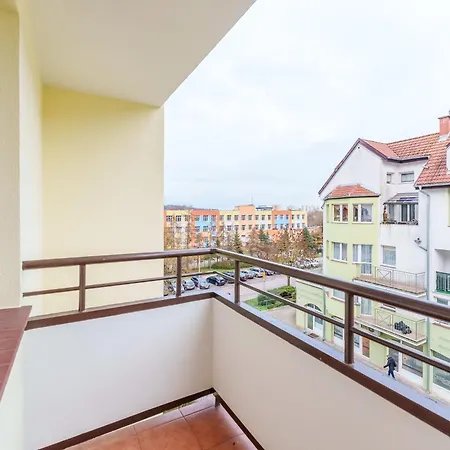 Zapleczna Standard By Bookinghost Kolobřeh