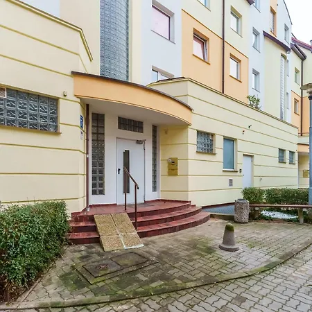 Apartmán Zapleczna Standard By Bookinghost *